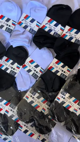 Conforto nos pés🩵 Meias soquetes disponíveis no tamanho 31 ao 46🧦 Garanta já a sua!🩵 #tiktokshop #meias #meiassoquetes #conforto #qualidade #fyyy #fyp 