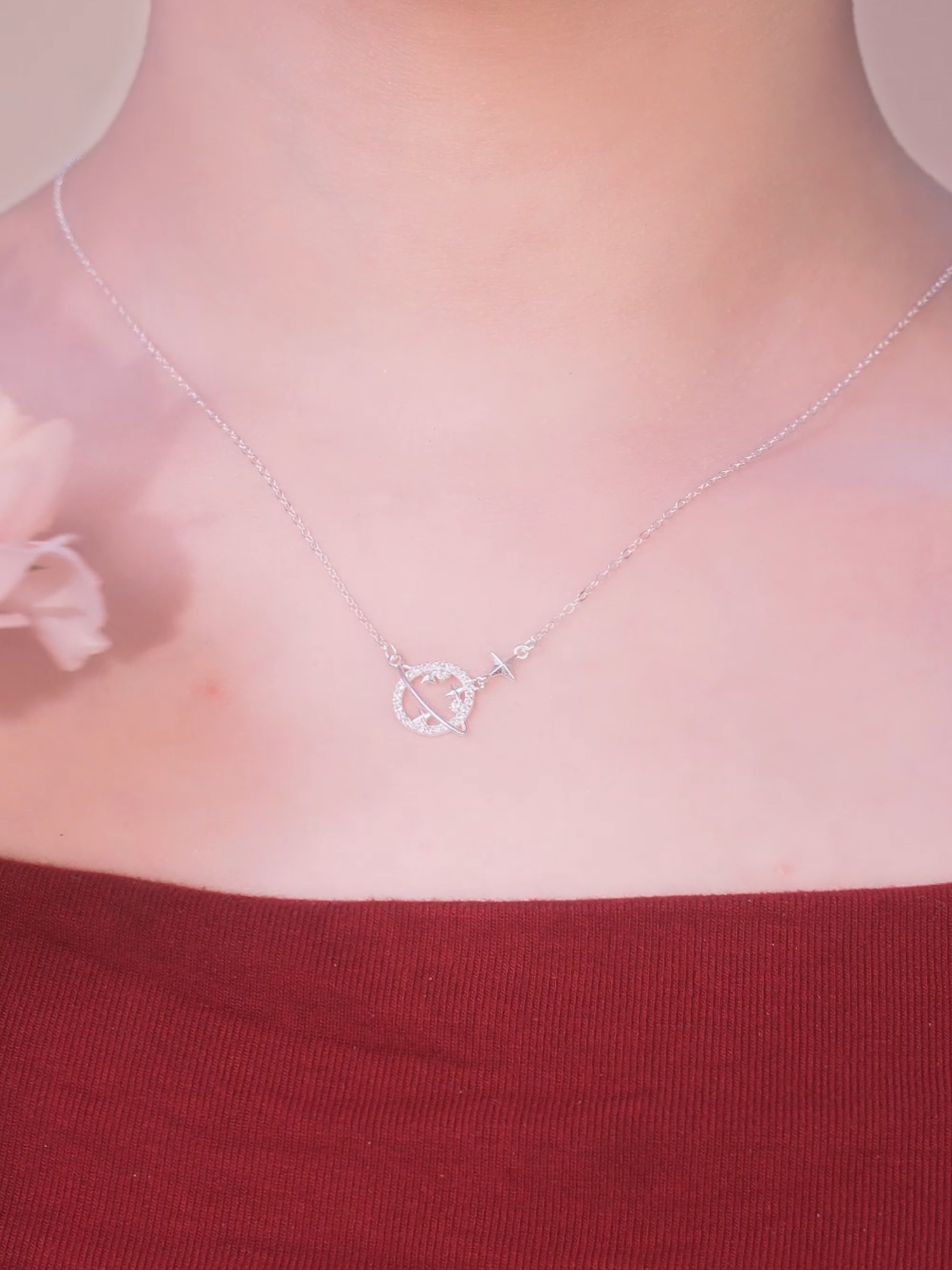 Gửi tặng cô gái hay mơ mộng chiếc dây chuyền bạc TLEE xinh xắn mang cả vũ trụ của anh💫🎀#daychuyenbactlee #lactaybactlee #khuyentaibactlee #nhanbactlee #nhandoibactlee #lacchanbactlee #trangsucbac #setquatangtlee #tleejewelry