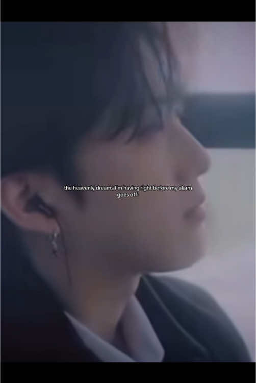 sike it’s not a dream #kpop #fyp #kpopfyp #straykids #skz #changbin #seochangbin #dreams #sleep #sunny #fypviral #foryoupage❤️❤️ 
