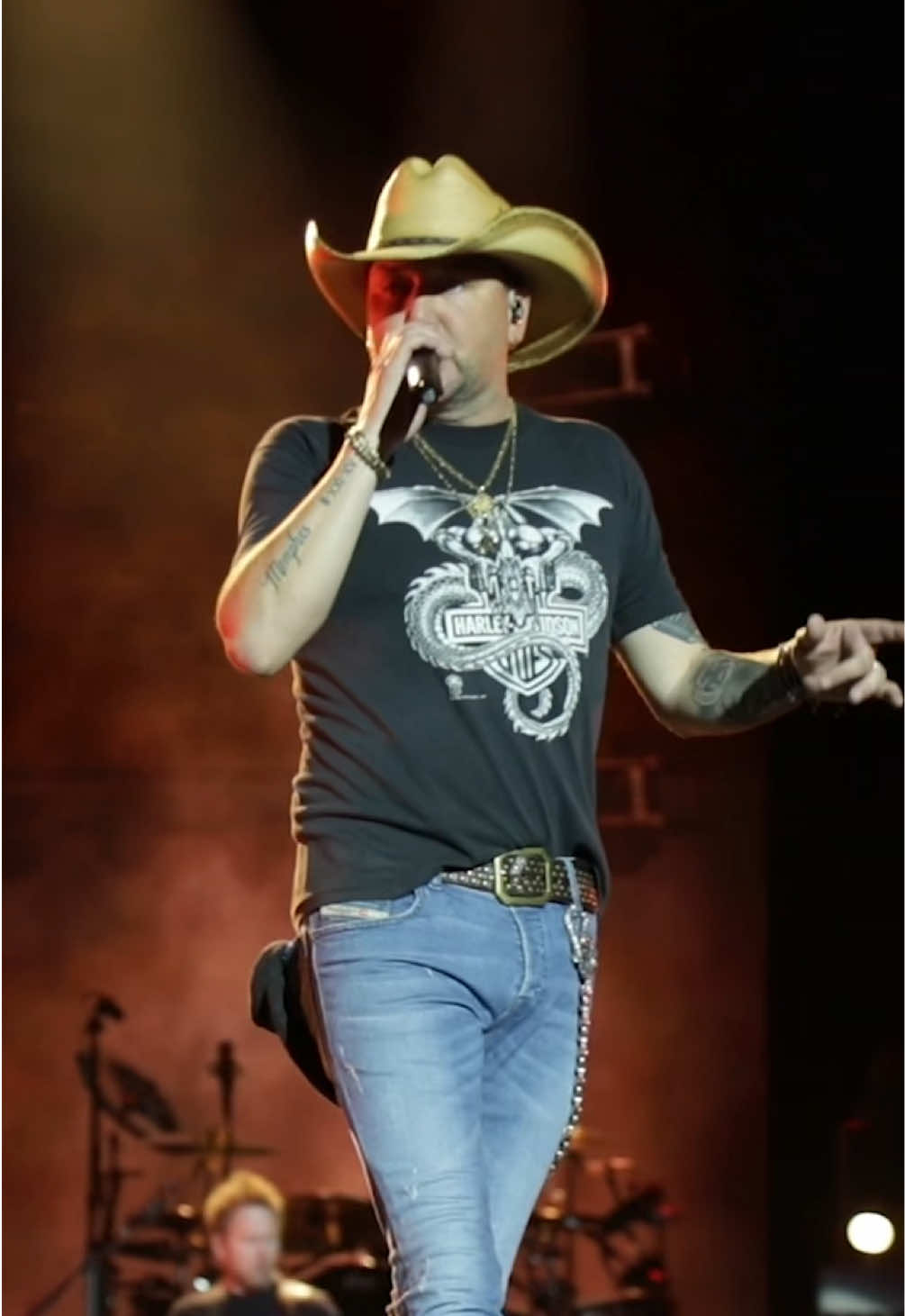 1 week until the FULL THROTTLE TOUR kicks off! U guys ready? 🔥 #jasonaldean #jasonaldeanmusic #jasonaldeanconcert #countrymusic @Nate Smith Country @RaeLynn @Dee Jay Silver 