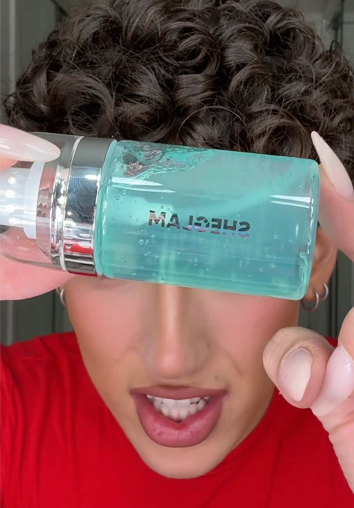 A setting spray that turns from slime to a SPRAY!?💦 #sheglam #spray #review #settingspray 