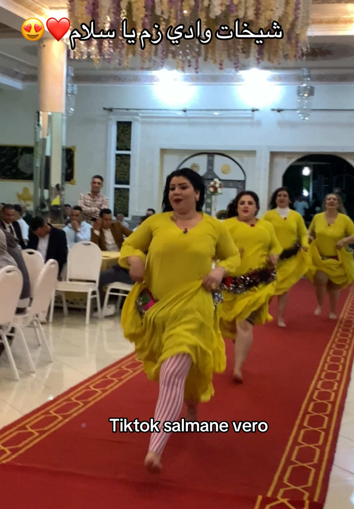 #رقص_مغربي❤️ #شيخات❤️ #مغربية🇲🇦 #شعبي_مغربي_نايضة  صالح طيوطة❤️