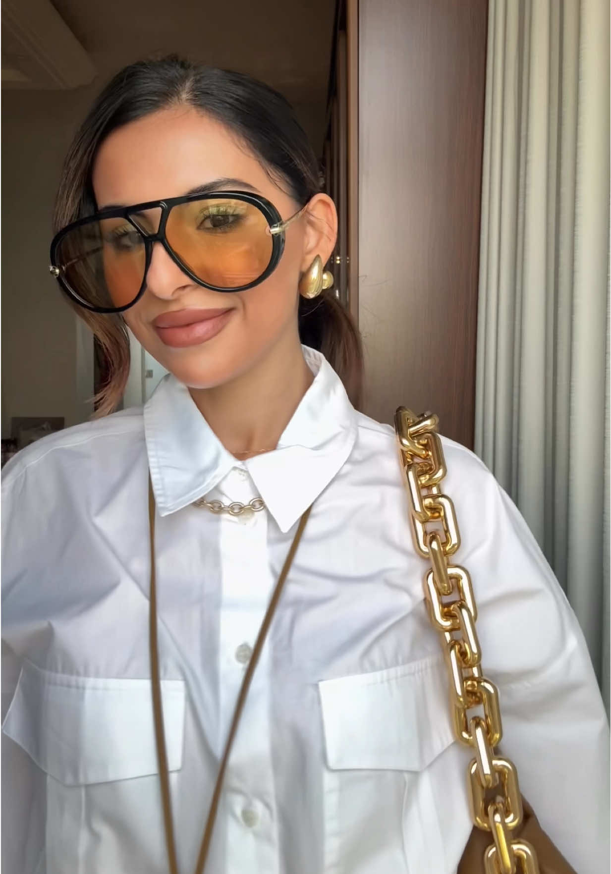 Kind of obsessed with these #bottegaveneta earring sunglasses! 🕶️ #sunglasses #earringsunglasses #bottega #tryonwithme 