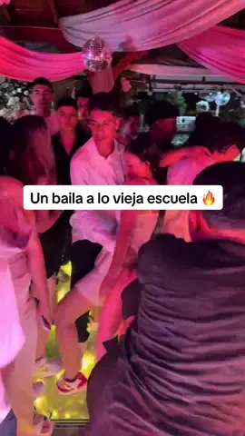 Yo opino que así si se baila el reggaeton #danizuletadj 