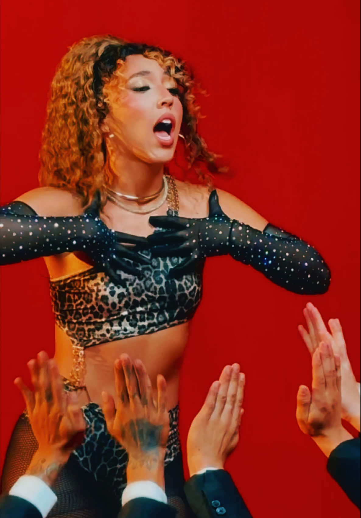 “LA GATA” VIDEO OFICIAL YA DISPONIBLE EN YOUTUBE❤️‍🔥 #lagata #ohlela #poplatino #popelectronico #nuevamusica #edm #parati #paratiiiiiiiiiiiiiiiiiiiiiiiiiiiiiii 