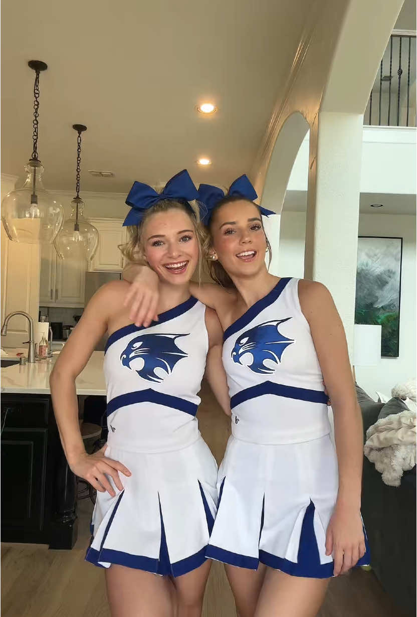 SPRING GAME 💙 @sloanesanders0 #springgame #football #cheer #bobcats #byronnelson 