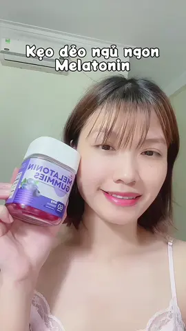 Kẹo dẻo ngủ ngon Yiling hương vị việt quất tự nhiên #keodeongungon #keongungon #keodeotraicay #keodeo #keodeongungonmelatonin #gummies #melatonin #melatoningummies #xuhuong #xuhuongtiktok #mevabe #lamdep #samkidsbabyandmom #viral  #viralvideo #fyp #trending #thinhhanh 