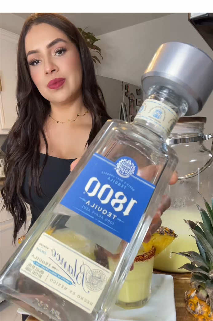 Piña colada #piñacolada #coco #drink #bebidas #piña #mexicana #usa #mexico #mom #recipes #recetas #tragos 