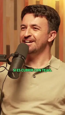 ¿Ustedes saben lo que es imbricar? 🤓☝️ No te pierdas el preestreno de un nuevo capítulo de Tomás Va A Morir a las 20 hrs exclusivamente en estudiosneverland.com  Presentado por @mercadolibre.cl @mercadopago.cl_ y @entel