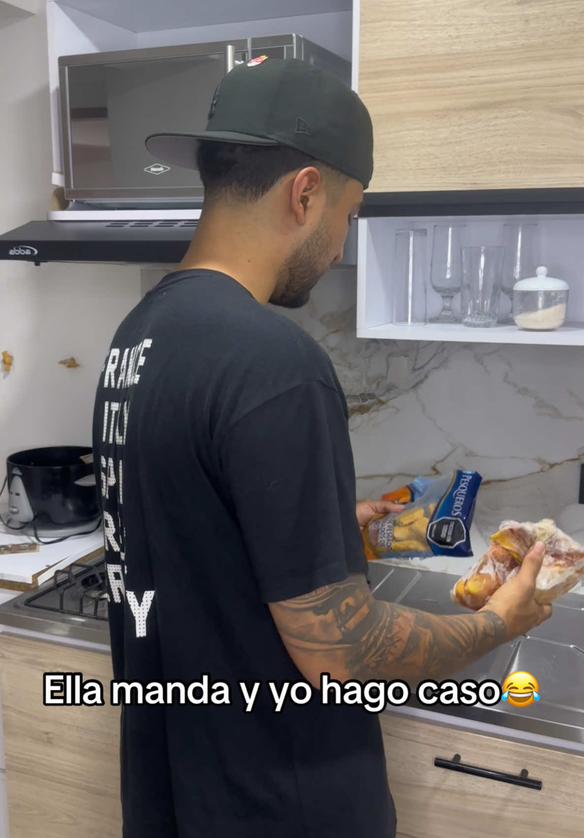 Ah si, obedecí…😂 #humor #shortsvideo #risa #colombia 