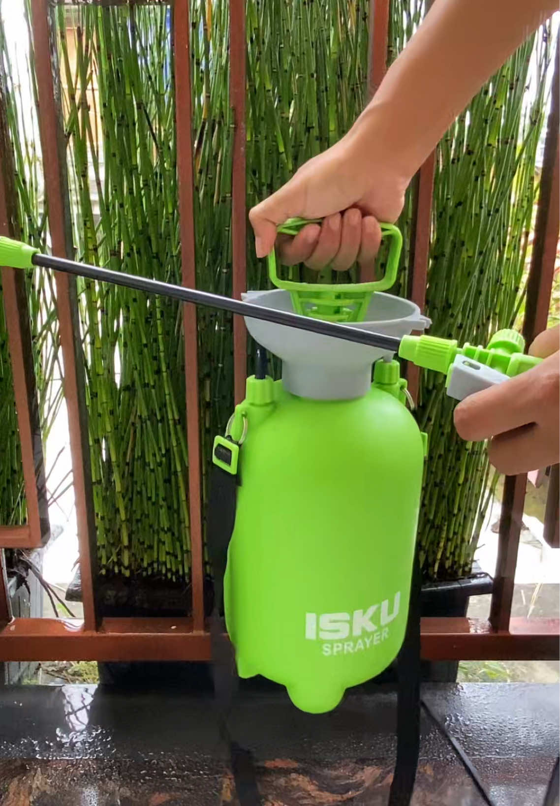 SPRAYER // ALAT SEMPROTAN  #sprayer #semprotan #alatsemprot #semprotantanaman #semprotanairkencang 