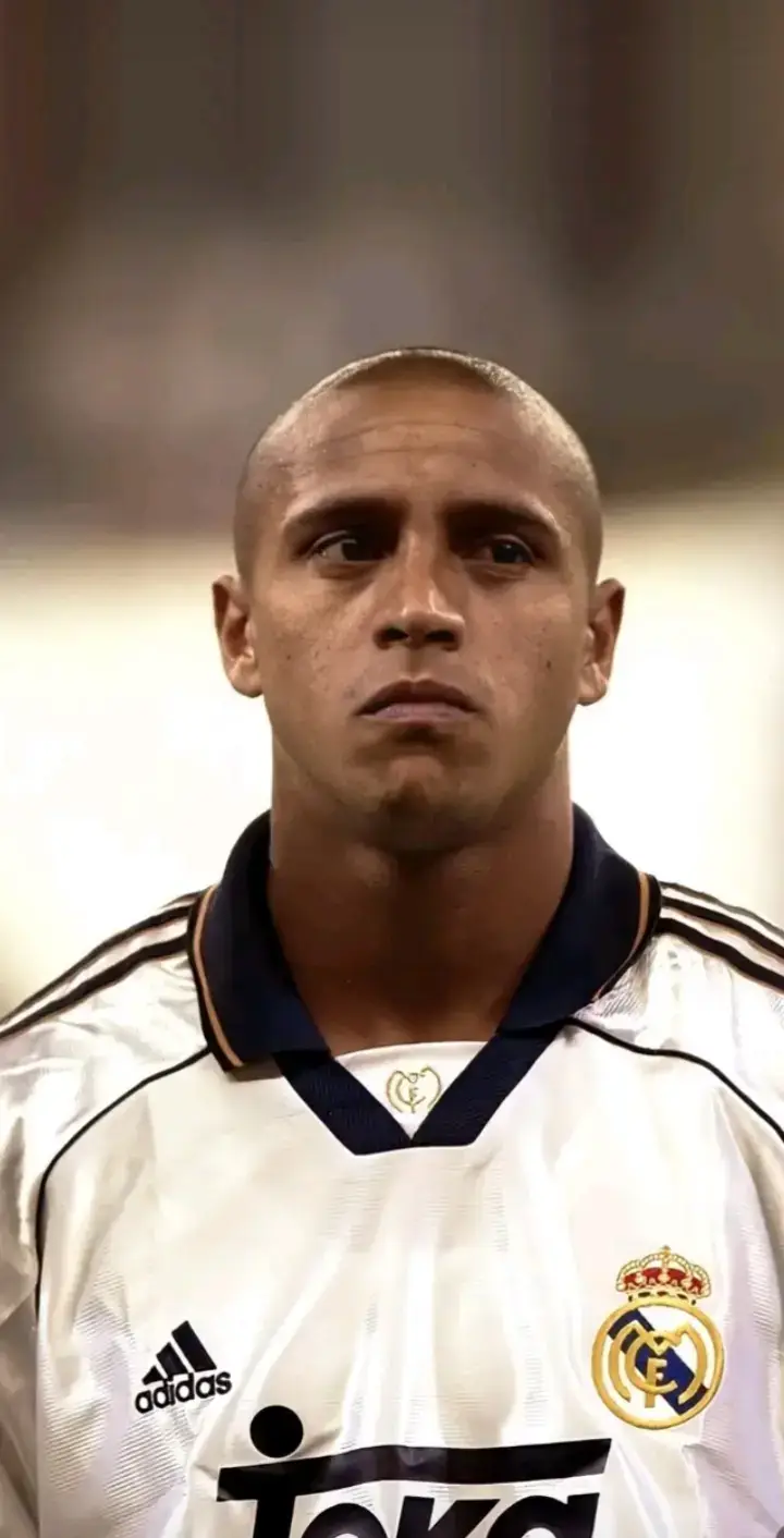 Roberto Carlos ☠️🇧🇷 #robertocarlos #fyp #walpapper #4k #brazil #4u #fyp #edit #foto #realmadrid #fyppppppppppppppppppppppp 