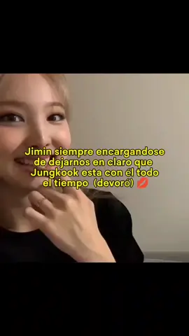 #CapCut pero Jimin queee, como que eso te hace Jungkook todo los días, después de quedar desmayado por que te golpeaaaa, OSEA QUE TU TAMBIÉN ERES MASOQUISTA 🫦trato de entender los dibujos de Jin pero no me daaa 😭en el primer dibujo creo ver una persona dándole su corazón a otra, y en el segundo veo una persona tirada en el piso con otra viéndola, tal como en are you sure cap 7 creo, cuando Jimin estaba acostado en el piso y Jungkook fue y lo observó de pies a cabeza sin camisa  para después bañarse 🔥 D-25💖(no permito dúos dar créditos) #jimin #jungkook #jikook 
