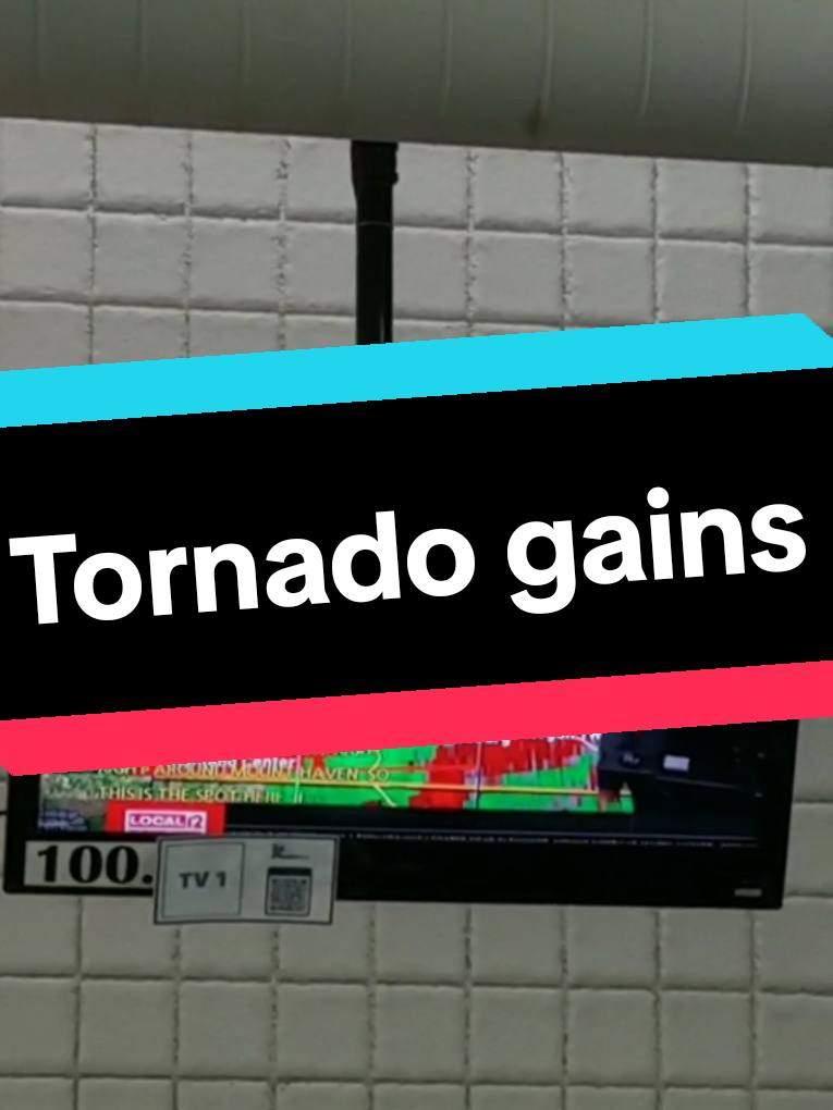 I hope I live. #NoFrillzSquad #Tornado #Thunderstorm 