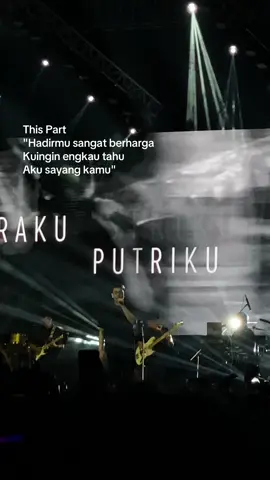 🤍🖤 Tag orangnya#tulus #adaptasitulus #thispart #quotes #fypツ #konser #tulusong #tren 