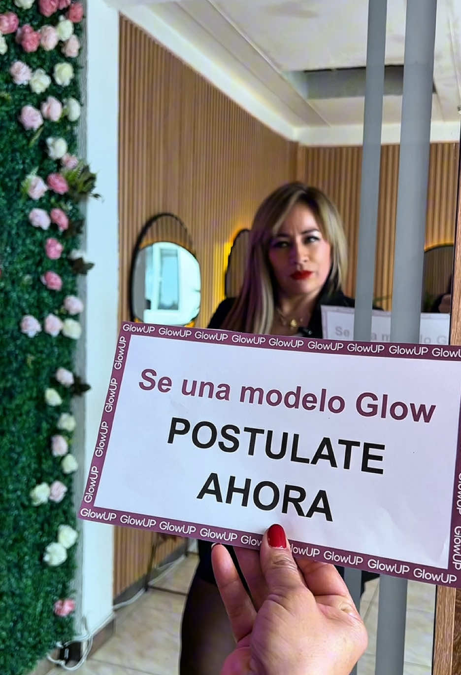 ✨A veces no hace falta decir nada… Solo una mirada, una actitud, y una decisión que puede cambiarlo todo. Ella ya dio el paso. ¿Y tú? 💌 Únete a GlowUp y transforma tu vida con nosotras. 📲 Escríbenos, ¡es ahora o nunca! #GlowUpGirls #SéParte #ModelosGlowUp #EmpoderamientoFemenino #ÚneteAhora #ChicasGlowUp #CambiaTuHistoria 
