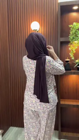 Motif terbaru #oneset #onesetpremium #onesetmurah #setelan #setelanwanita #setelanmurah 