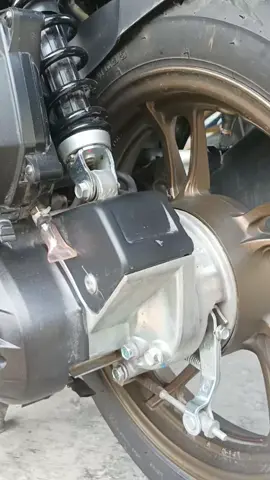 modif look tipis2 dengan emblem tutup sensor, tersedia satu pax juga #vario125 #maticproper #vario150 