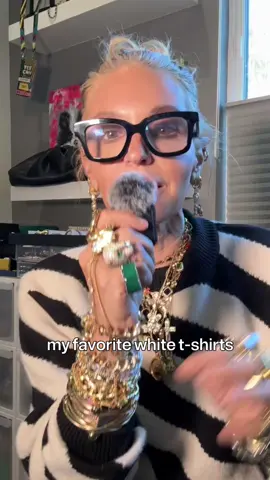 Let’s discuss the perfect white tees! 