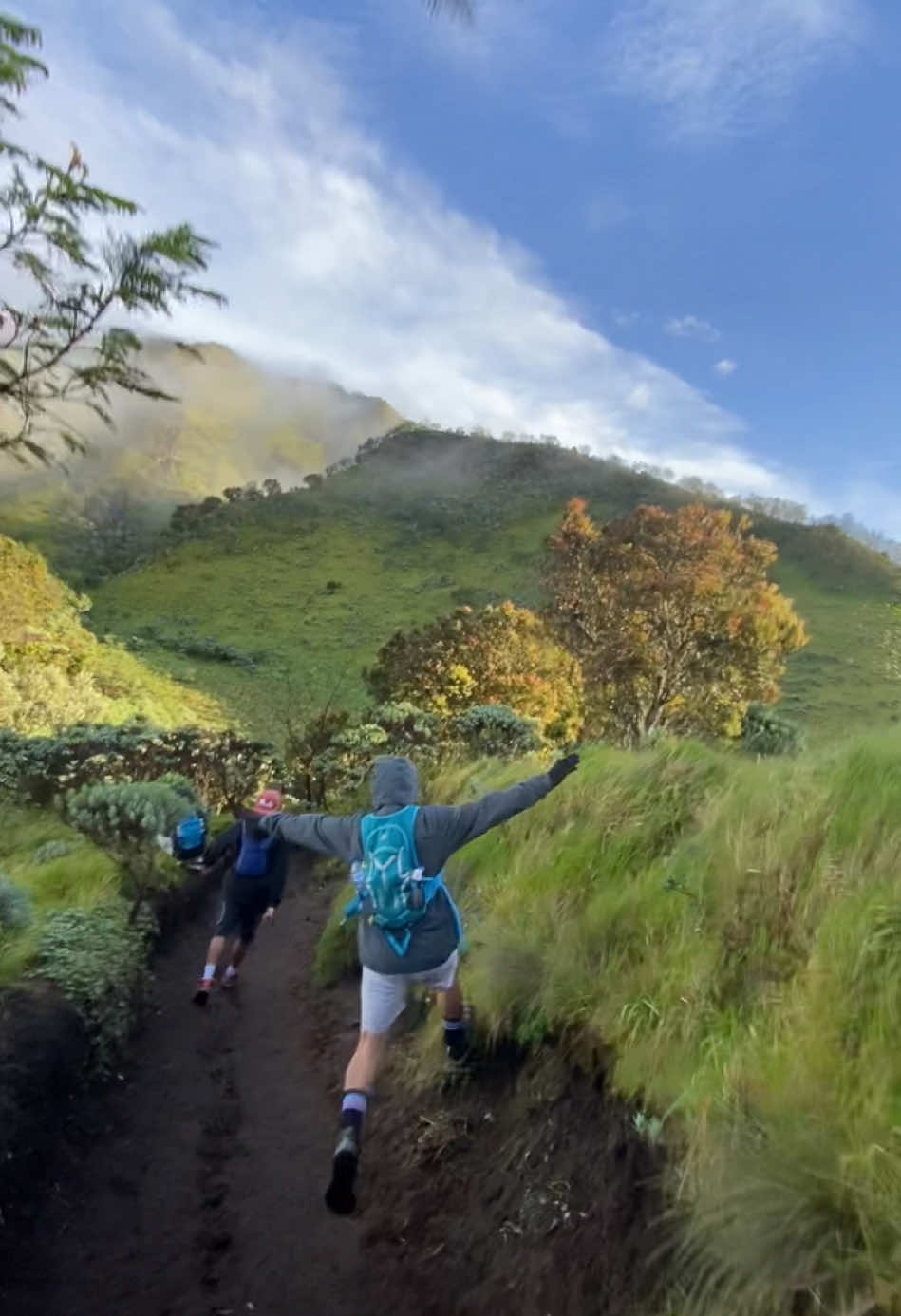 Merbabu full #merbabuviagancik #4u #pendakifomo #merbabuviaselo 