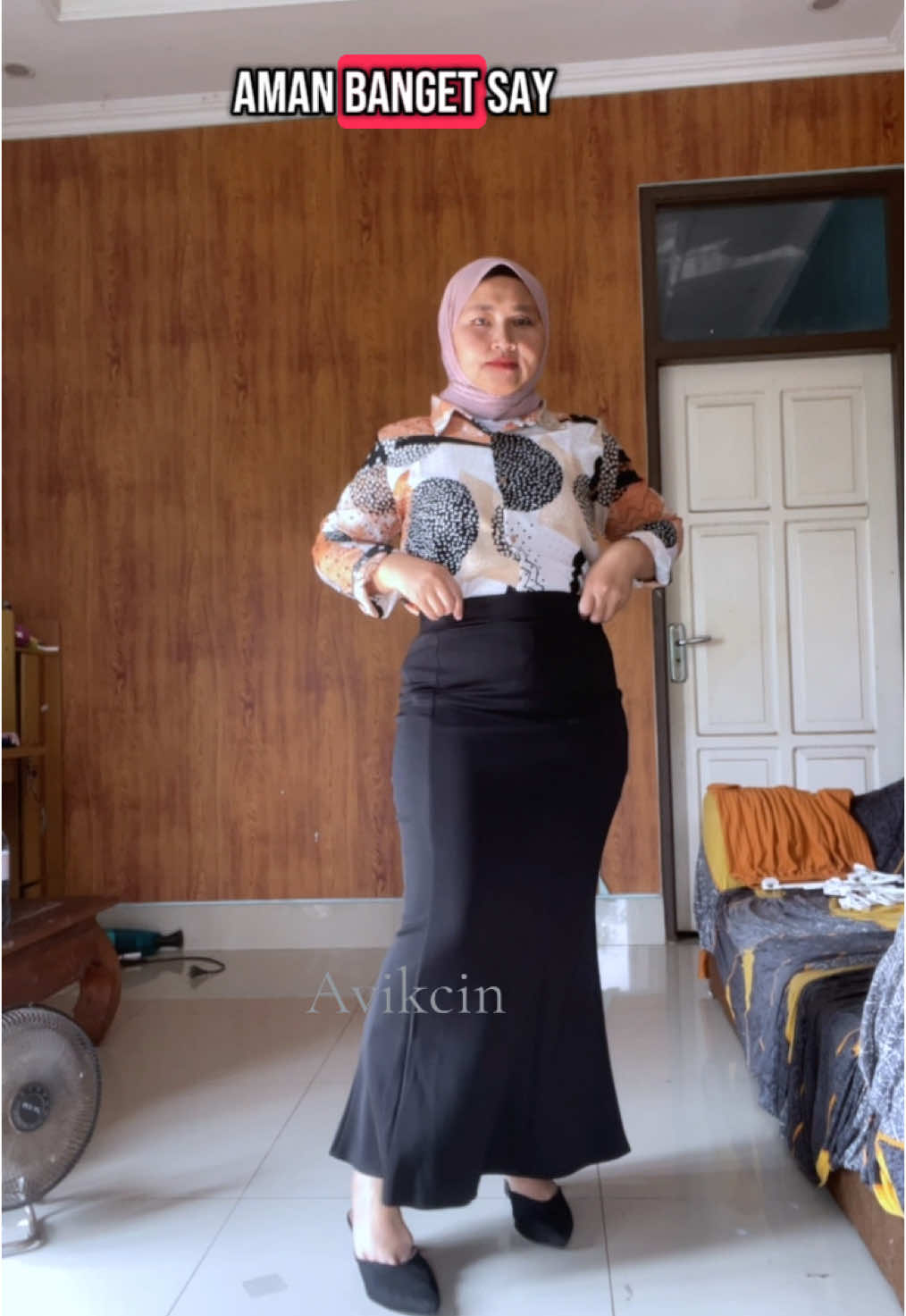 Rok span mermaid bahan scuba premium, cakep banget bikin kliatan lebih ramping. Harga ramah klik kranjang kuning. #rokkekinian #roksimple #rokmermaid #rokscuba 