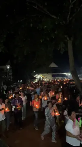 ពិរោះណាស់ ចងចាំអនុសាវរីយ៍ កាលនៅពីក្មេងទៅដេកវត្តជាមួយយាយ ខែបុណ្យភ្ជំ ក្រោកឡើងម៉ោង៤ទៀបភ្លឺ ស្តាប់សម្លេងបរា រហូតមានវ័យល្មមមាននិស្ស័យបានបួសក្នុងព្រះពុទ្ធសាសនារហូតមកដល់ពេលនេះ២០វស្សាហើយ។ អ្វីដែលពិរោះ និងចូលចិត្តស្តាប់នោះ គឺបរាភវសូត្រនេះហើយសម្រាប់ខ្ញុំ ។