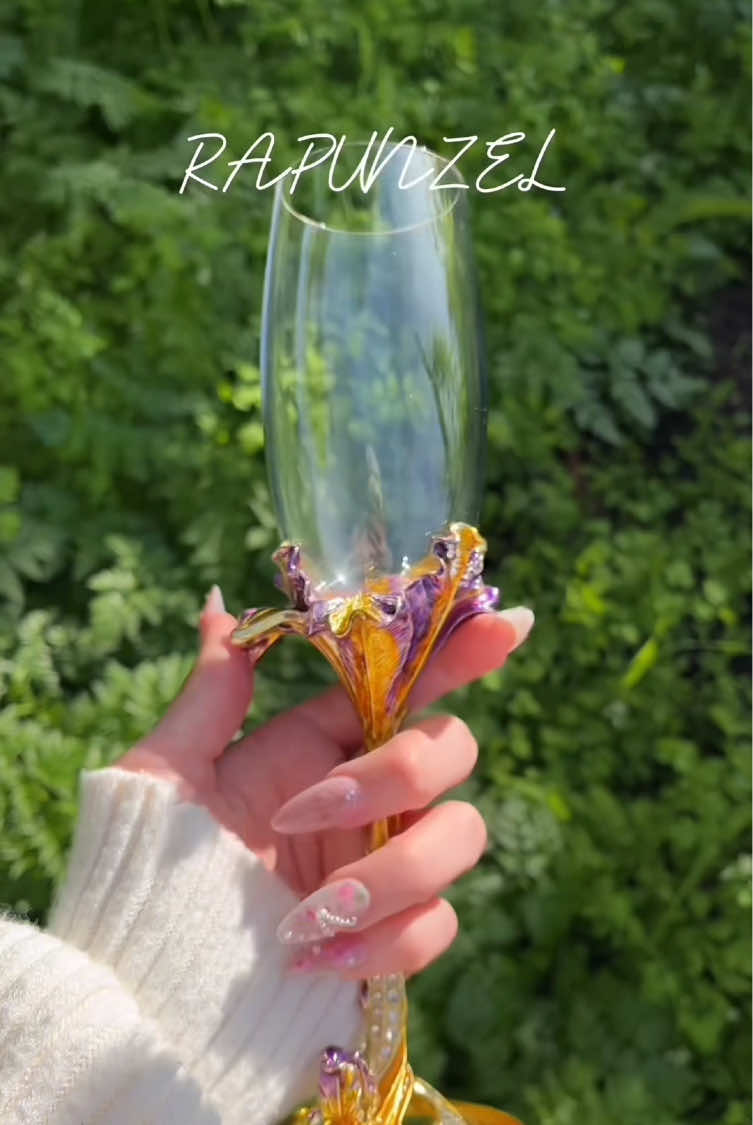 This is a must have✨ #edenelan #fyp #glassblowing #disney #princess #fypシ #glassart #disneytok #disneyprincess