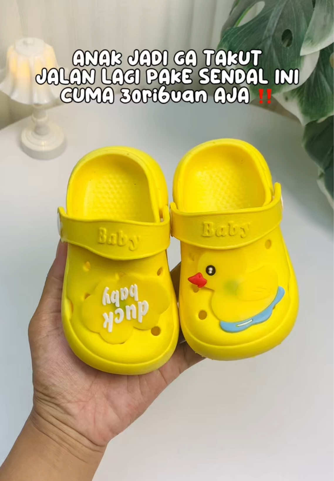 Sendalnya empuk banget dipakenya ga sakit ya #sendalanak #sendalanakmurah #sendalanakkaret 