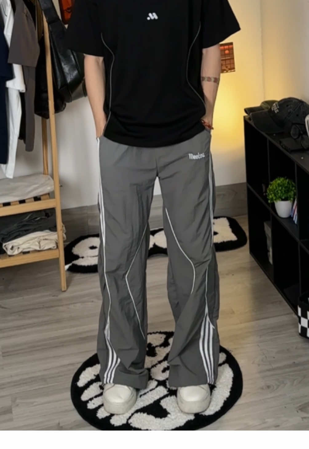 Quần Gió ống suông rộng MEETEA Nam Nữ. Quần ống suông chất liệu vải gió nhăn Premium#quanongxuong #quanongrong #meetea #xuhuong #quanongxuongnamnu #aophongnamnu #aothun #quangio 