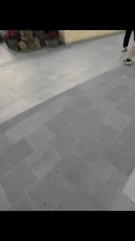 “练习对你所拥有的感到满意，练习放弃你没有给予的?” 