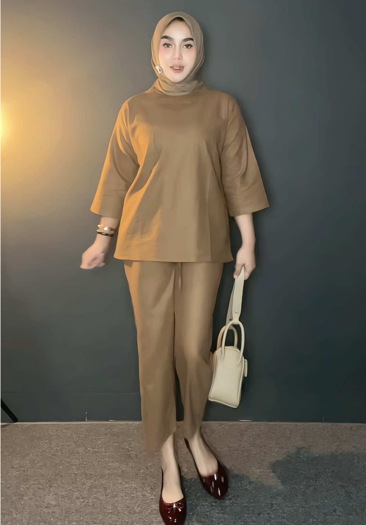 Plsss ini simple tapi cantiik bgt 🤎 #fyp #outfit #outfitideas #oneset #onesetkekinian #setelanwanita 