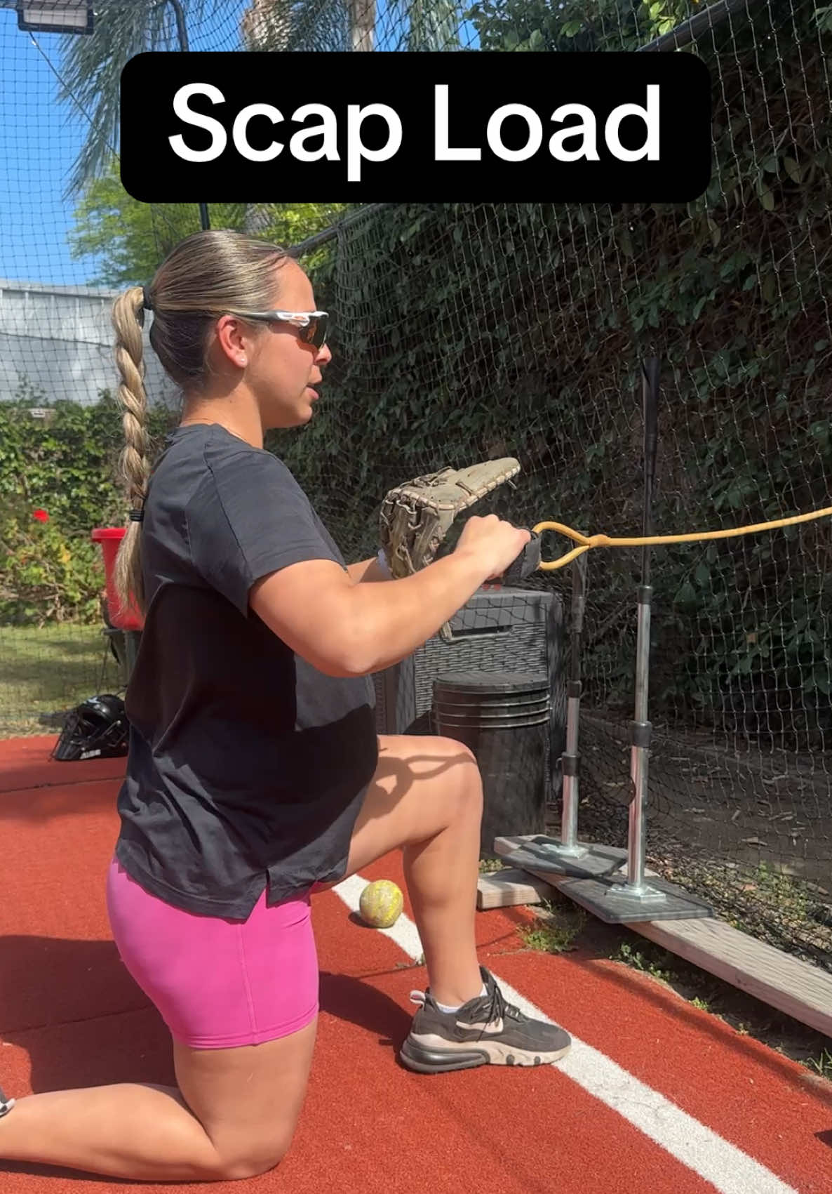 Scap load to throw 👏🏼 #greenscreen #softballgear #softballcoaching 
