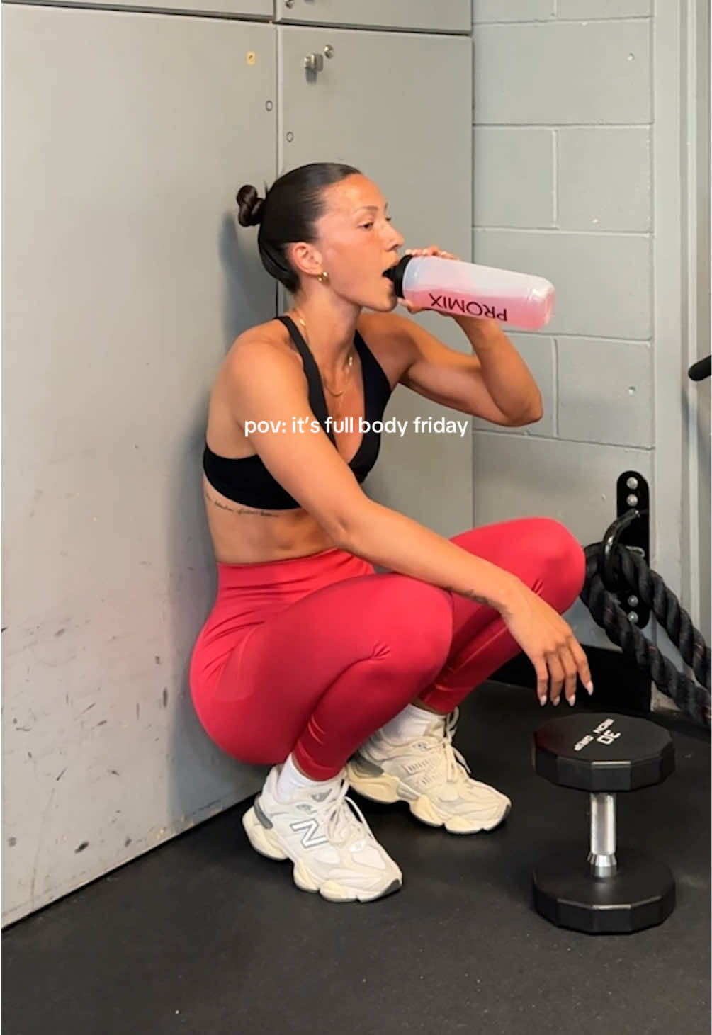 grab some dumbbells and get after it my girl —free week of workouts linked in my bio ❤️‍🔥 wearing @AYBL’s new adapt colour salsa red launching may 29th —code NAIREE to save! drinking @Promix Nutrition’s raspberry lemon bcaas —code NAIREE to save! #workout #workoutmotivation #workoutplan #workoutroutine #fullbodyworkout #fullbody #dumbbellworkout #dbonly 