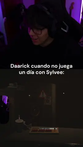 Daarick cuando no juega un día con Sylvee #thedaarick28 #daarick28 #videoviral #videotiktok #humor #paratiiiiiiiiiiiiiiiiiiiiiiiiiiiiiii #paratii #foryourpages #foryouu #daarick #gracioso #fypツ #fyp #fivenightsatfreddy #sylvee #syda