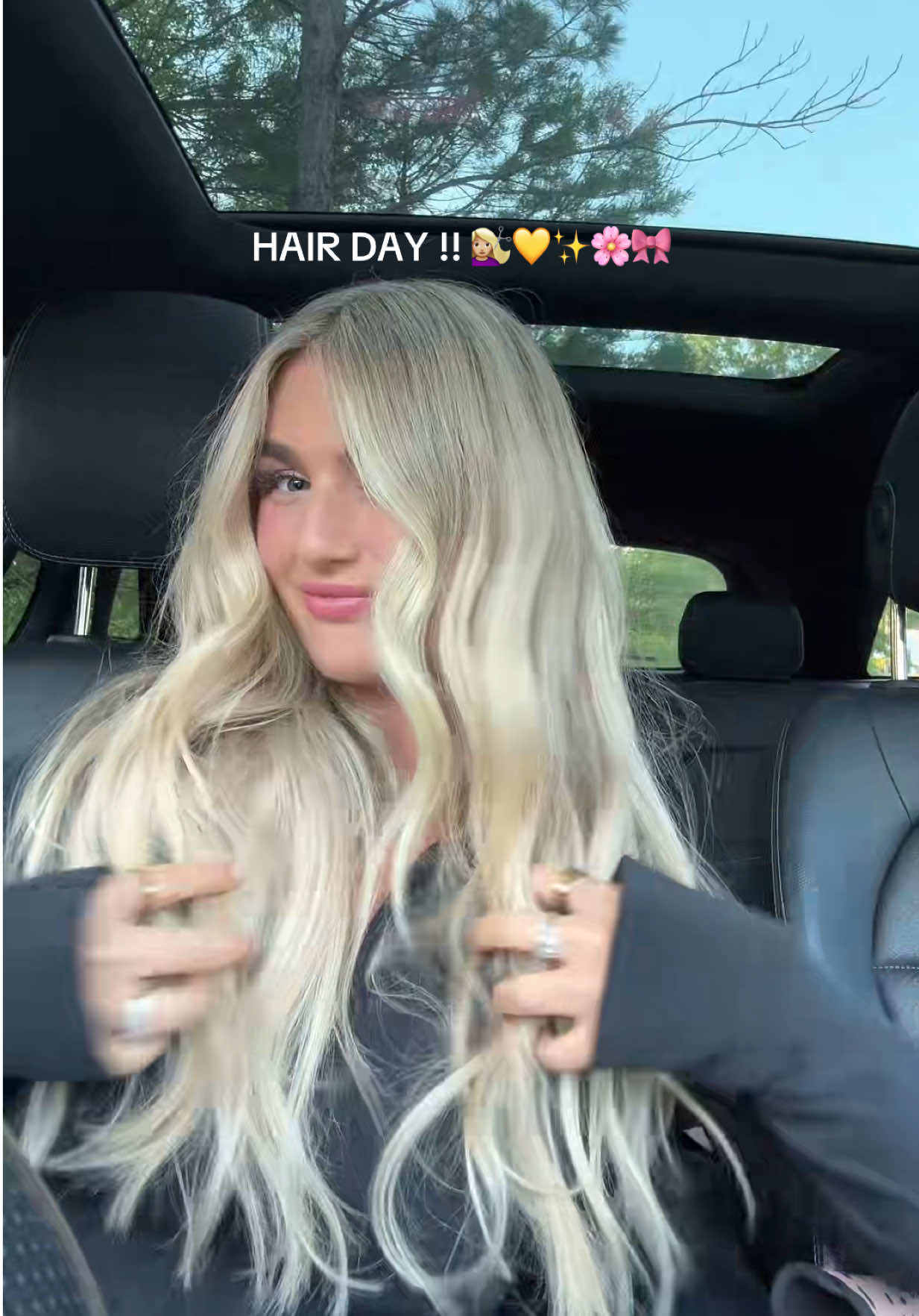 & that’s on a 6 month grow out!! 👏🏻✨#hairday #blonde #blondehair #hairtok #hairtransformation #hairstyle #haircut 