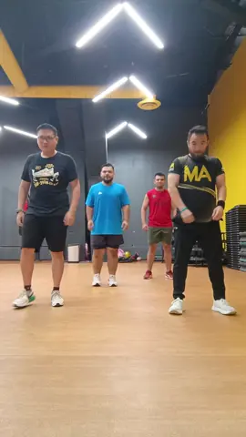 #Gym #bros #amfitnessgym #parati 