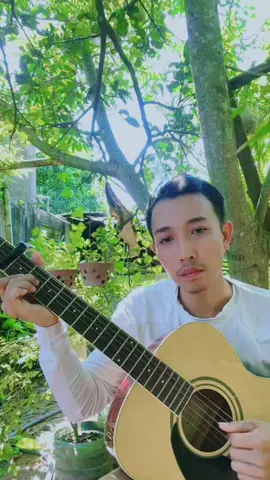 Là niềm tin để anh chiến thắng tương lai ,ngoài tình yêu em anh còn tình yêu nước💕##guitar##yêuguitaracoustic##xuhuongtiktok