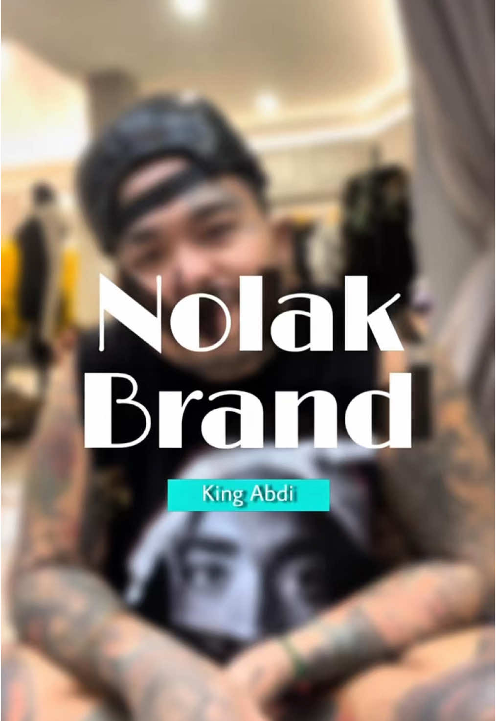 Ini paling gacor sih, kalimat makjleb dari jagoan masak kite, @KING ABDI yang saklek banget nunjukin keberpihakan lewat #BuyCut , Banyak sekali brand afiliasi yang ditolak endorse nya karena komitmennya bela saudara kita disana. Baru berjumpa, uda berasa vibes keberpihakannya yang dahsyat, dan ajakannya konkrit, Boikot! #BuyCut #Boycott #Boikot #BrandAfiliasi #KingAbdi