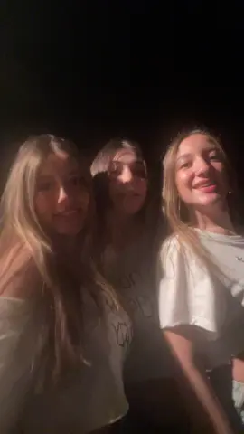 favs 🤍 @ale @🎀 