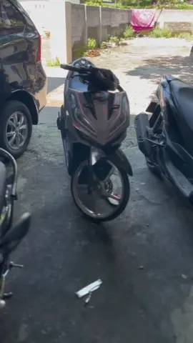bukan boss yaa😭🙏🏻#fyoupagee #vario125new #penggunaring17🇨🇷 #bismilahfyp #bosmuda #fyp 