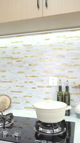 #stickgoo #peelandsticktile #peelandstickbacksplash #walldecor #diyproject #homeupgrades #kitchenupgrade #easydiy #budgetfriendly #kitchenupgrade #kitchendecor 