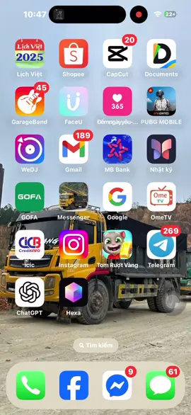 #CapCut Mọi người vào App Store tải ChatGPT về xong chọn 2 ảnh mình thích ở trong AIbum rồi viết tựa đề mình muốn xong sau đó kèm theo chữ Ghibli là được ạ🥰#xuhướng #AI 