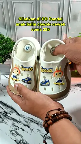 Rekomendasi sandal anak Baim bunyi cit cit cit, bahan karet lentur lembut, anti slip dan tidak sakit di kaki sikecil, cuma 22 ribu aja Bunda😱🥰 #sandalanak #sandalbaim #sandalanaklucu #sandalanakperempuan #sandalanaklakilaki #sandalanakcitcit #fyp #tiktokshop #murahbangett #cuantanpabatas 
