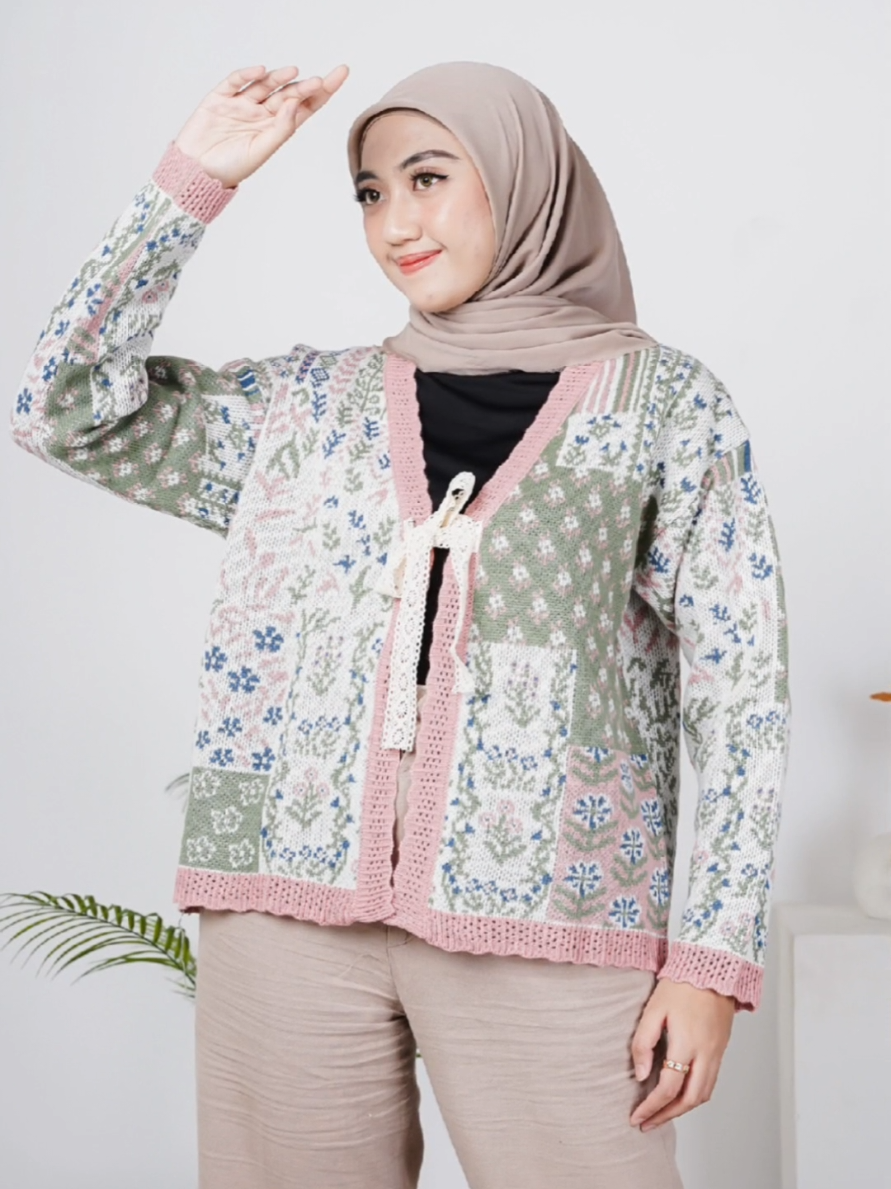 Siapa nih dari kemarin nanyain outfitku beli dimana,  Langsung aja ke toko planet fashion karanggetas cirebon yaa🫰🏻  #planetfashion #planetfashionkaranggetas #outfit #belanjaditiktok #tokobaju #OOTD #CapCut 