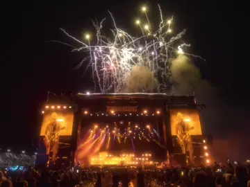 Cut the cord on Day 1, with @shinedown tearing up and shutting down the Apex stage.  📸: @sinzterz #shinedown #brentsmith #shinedownnation #shinedownfamilynation #shinedownconcert #DanceKidDanceTour #Shinedownfamily 