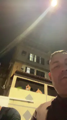 Caralhouuu esse mlk é uma figura 😂