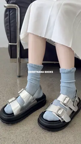 단색 다용도 중통 양말🧦레이스 양말 입➕통풍 구멍이 뚫린 디자인🤩빨리 비축하세요! #sweetnana #womensocks #socks #sweetnanasocks #양말 #봄여름 #귀여운양말 #OOTD #cutesocks #여름패션 #패션 #봄여름패션 #예쁜양말 