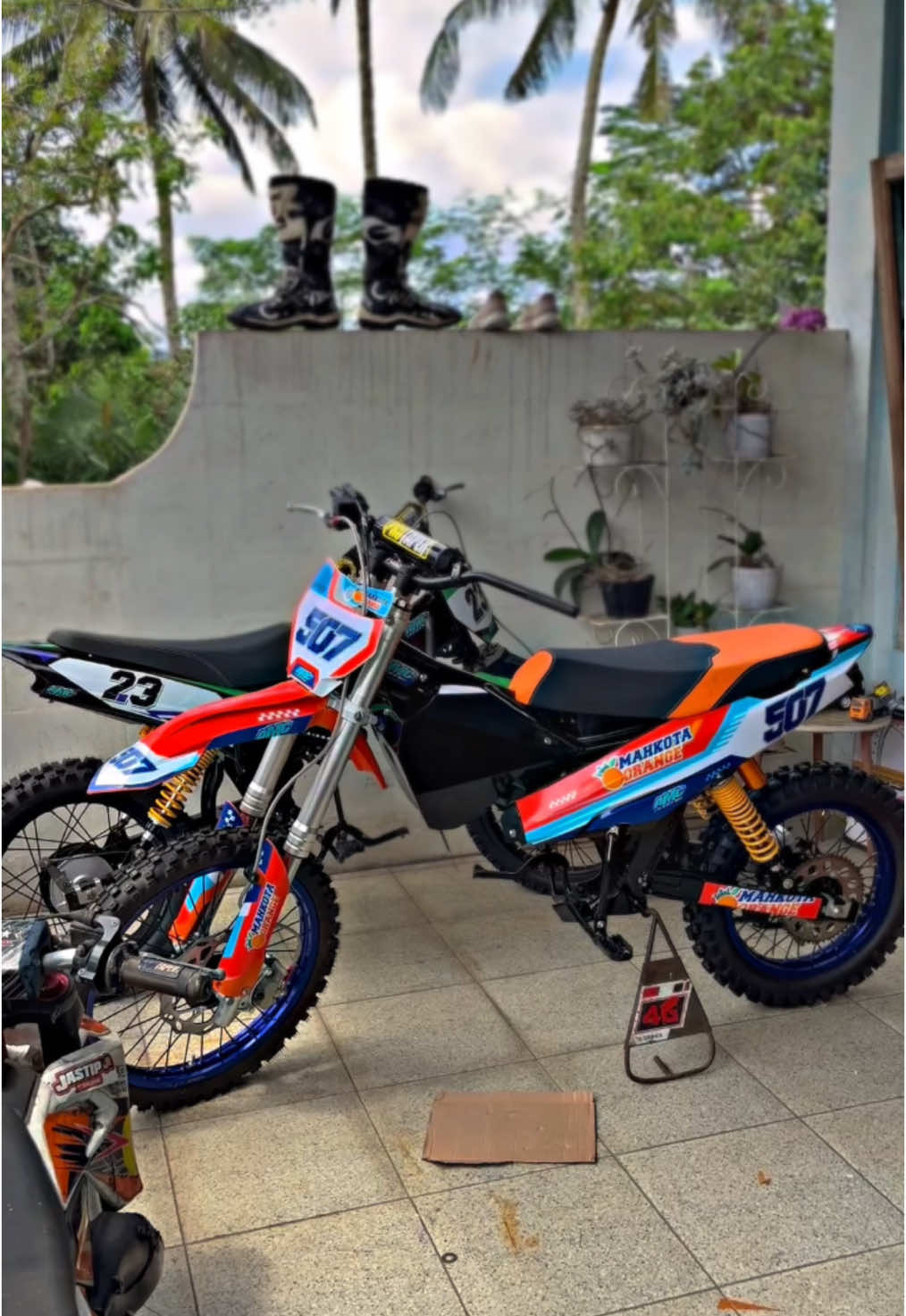 Pesona RBT pake shock upside dwon (USD) 🍊🔥🔥🔥 . . . . #bebekstandart #bebekmodif #bebekrbt #ninjakebo #klxkebo #minimoto #grasstrack #grasstrack_id #grasstrackindonesia #prosespembuatanframe #amcframe #CapCut 