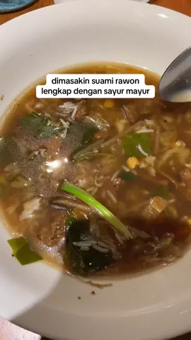 Rawon sehat, segala macam sayuran masuk 😅