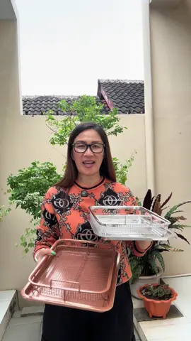 #iburumahtangga #barangrumahtangga #penirisgorengan #penirisgorenganstainlesssteel #penirisgorenganvirall #alatpenirisgorengan #alatpenirisgorenganmurah#nampanpenirisgorenganmurah #penirisgorenganmultifungsi #wadahpenirisgorenganstainlesssteelmurah